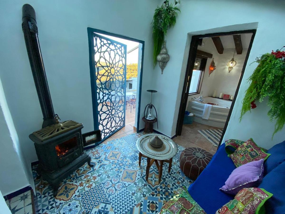 El Escondite de Martina, Ático Romántico Setenil De Las Bodegas Exterior foto